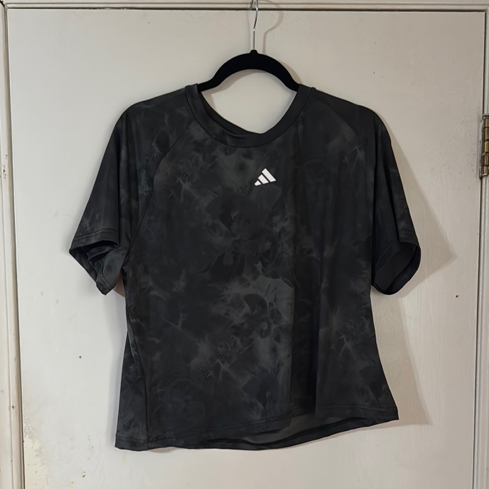 Adidas Black Crop Top Short Sleeve Althetic Material XL Workout